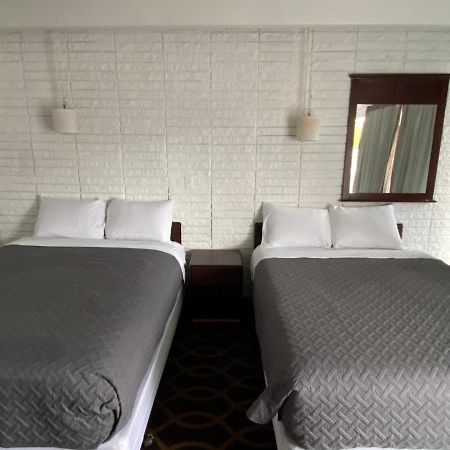 Breezewood Sonrise Inn מראה חיצוני תמונה