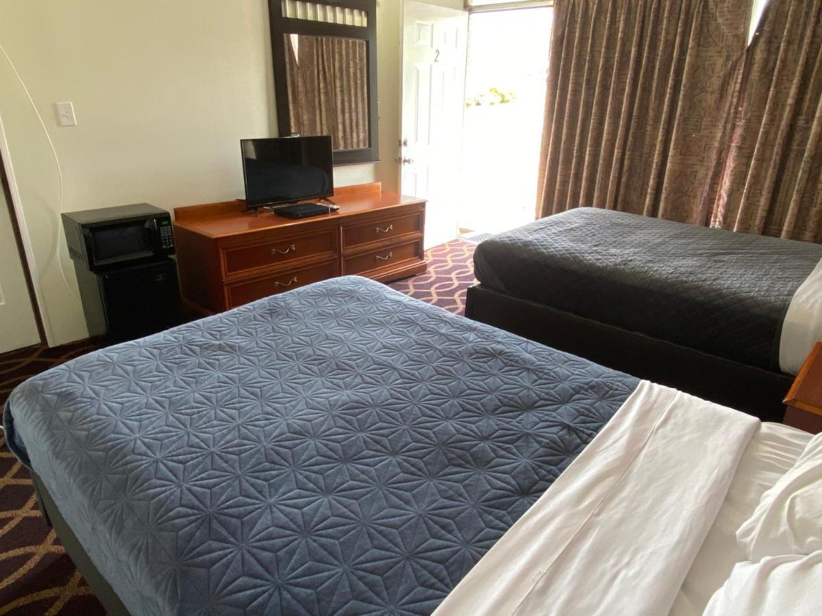 Breezewood Sonrise Inn מראה חיצוני תמונה